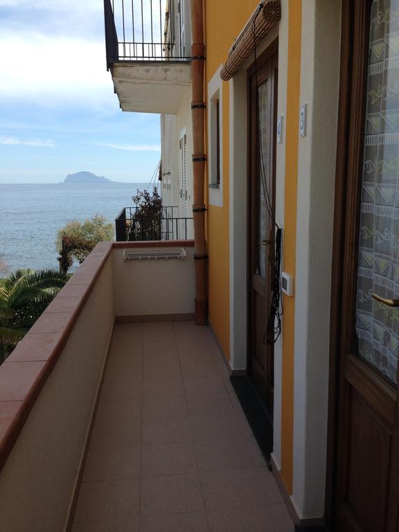B&B La Goletta Di Salina ซานตา มาริน่า ซาลินา ภายนอก รูปภาพ