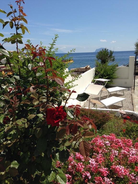B&B La Goletta Di Salina ซานตา มาริน่า ซาลินา ภายนอก รูปภาพ