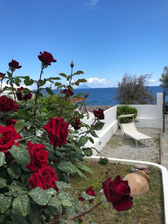 B&B La Goletta Di Salina ซานตา มาริน่า ซาลินา ภายนอก รูปภาพ