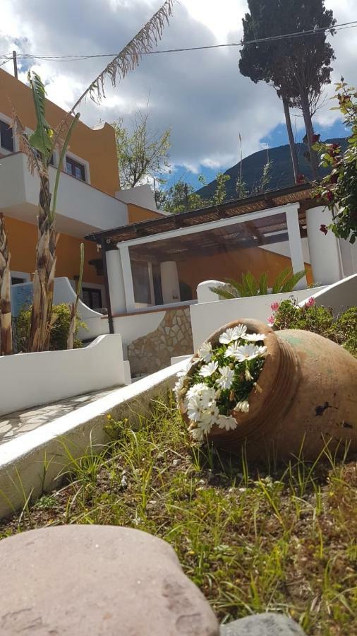B&B La Goletta Di Salina ซานตา มาริน่า ซาลินา ภายนอก รูปภาพ