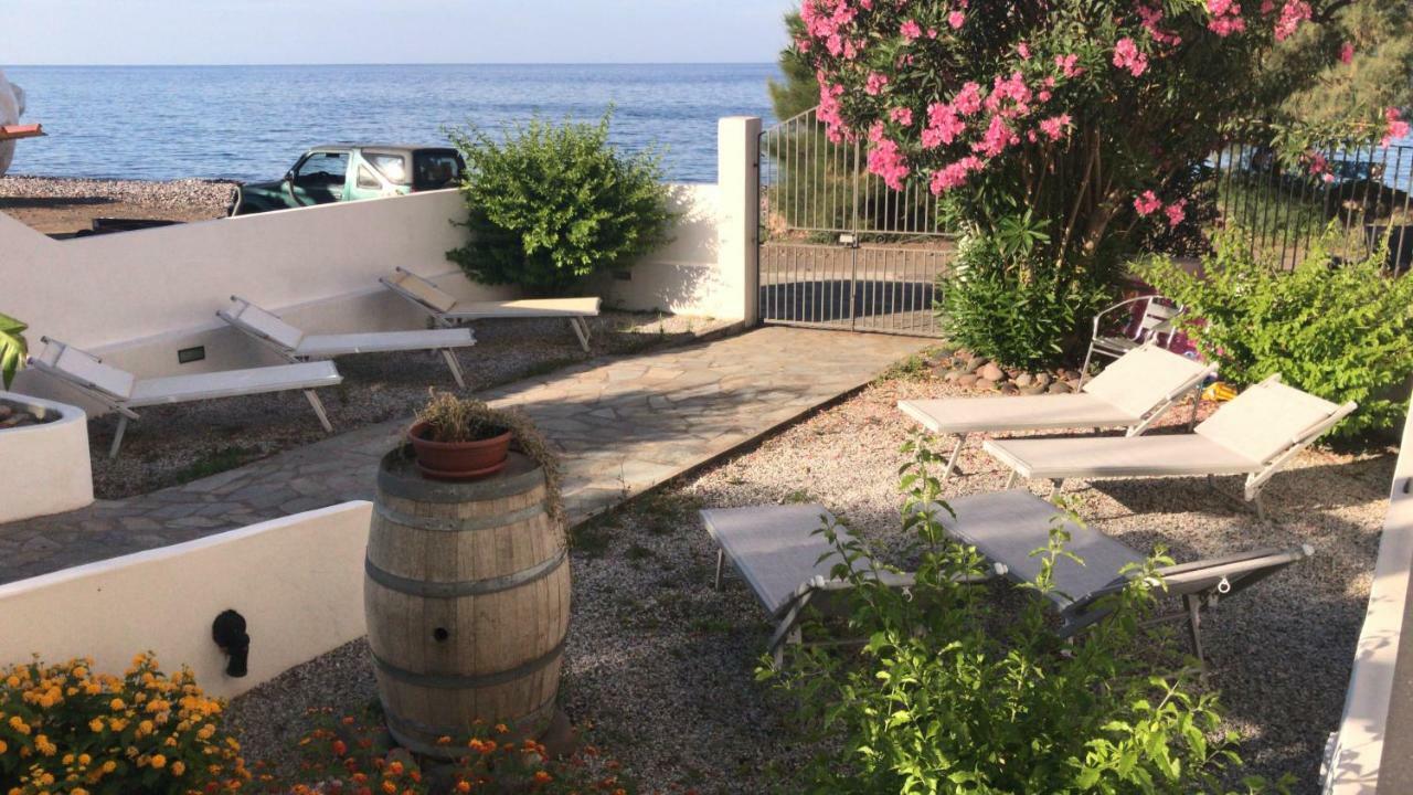 B&B La Goletta Di Salina ซานตา มาริน่า ซาลินา ภายนอก รูปภาพ