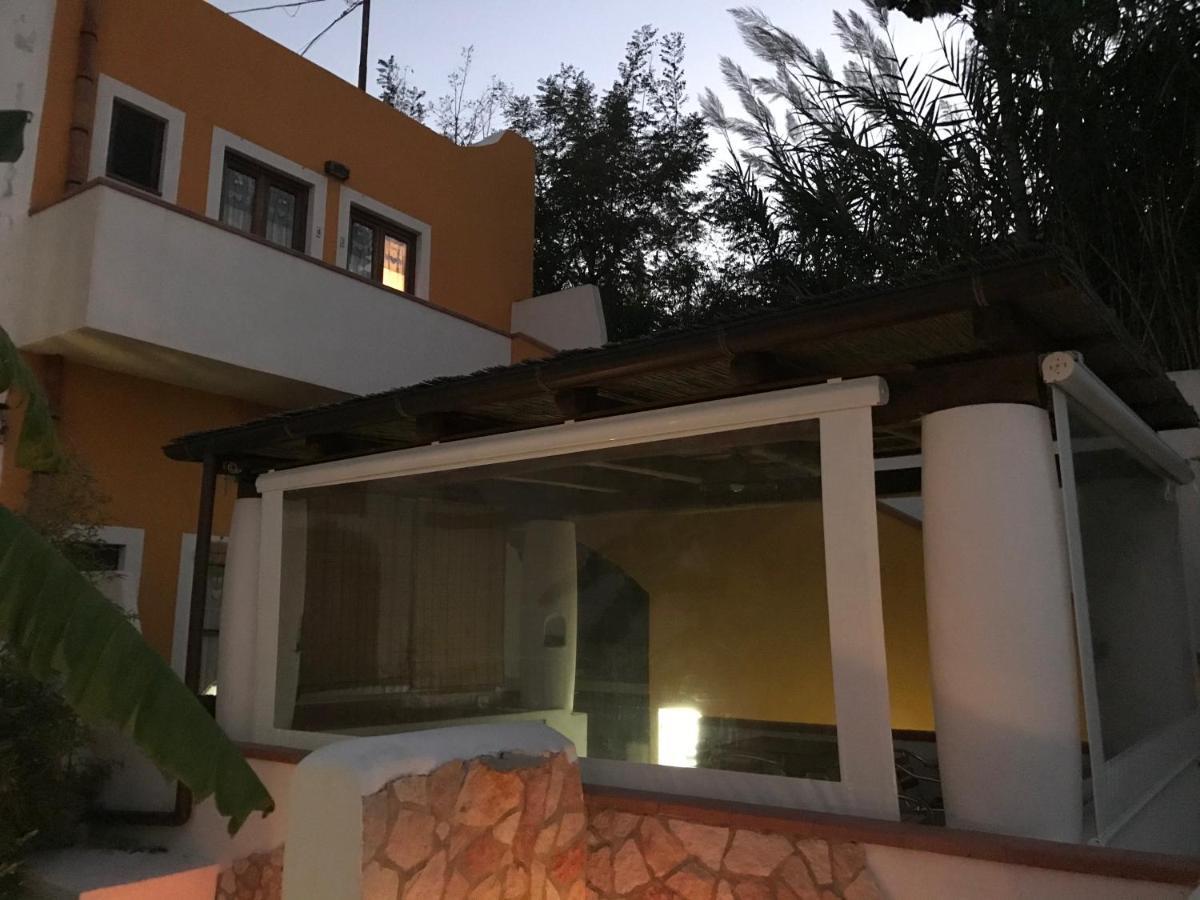 B&B La Goletta Di Salina ซานตา มาริน่า ซาลินา ภายนอก รูปภาพ
